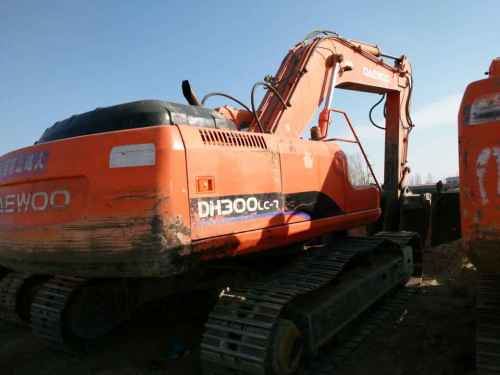 内蒙古出售转让二手16000小时2006年斗山DH300LC挖掘机