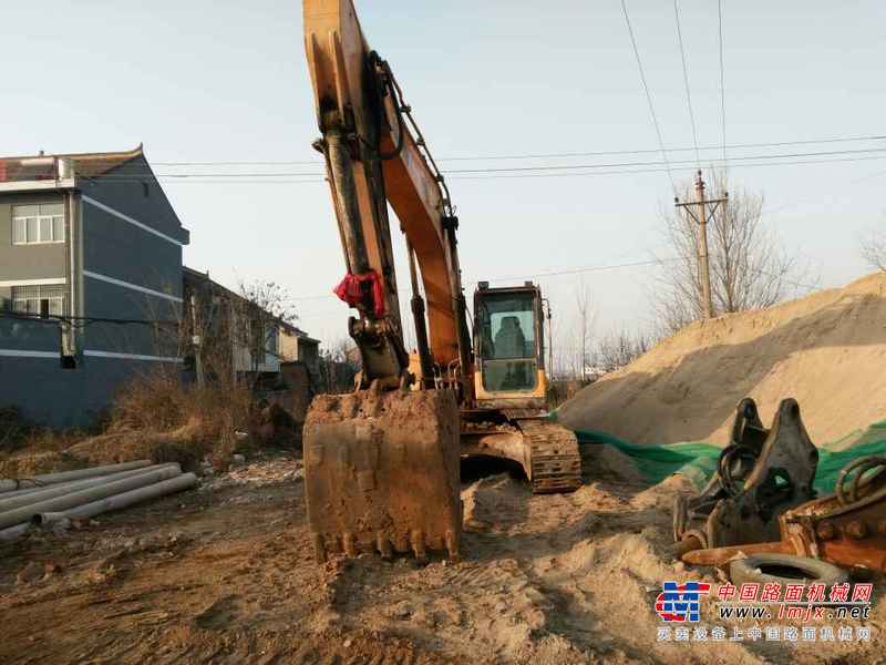 陕西出售转让二手8000小时2011年三一重工SY235C挖掘机
