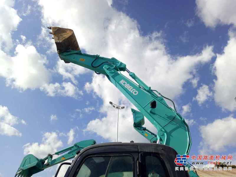 云南出售转让二手4623小时2011年神钢SK75挖掘机