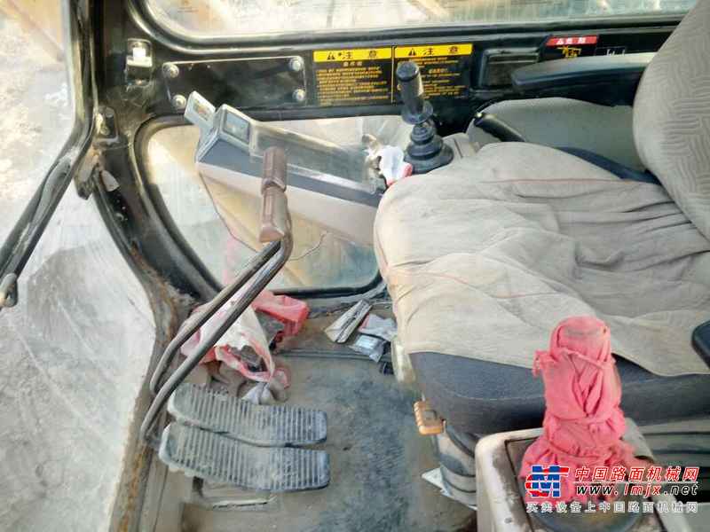 山西出售转让二手15000小时2002年现代R210挖掘机