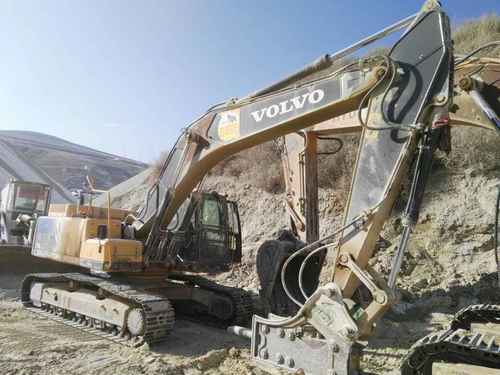 山西出售转让二手9800小时2013年沃尔沃EC250D挖掘机