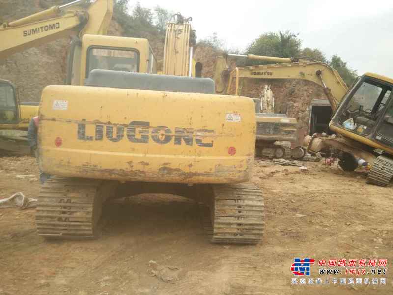 云南出售转让二手8000小时2011年柳工CLG915C挖掘机