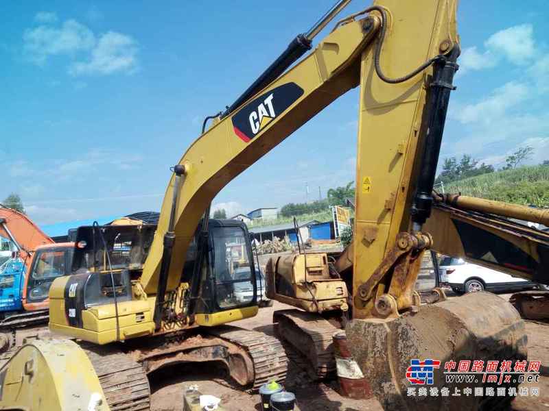 云南出售转让二手13252小时2009年卡特彼勒320D挖掘机