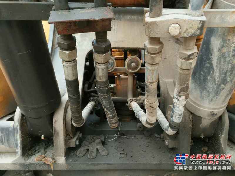陕西出售转让二手6000小时2011年三一重工SY215C挖掘机
