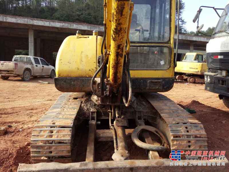 江西出售转让二手14580小时2006年现代R60挖掘机