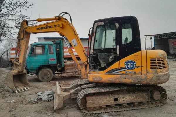 陕西出售转让二手3000小时2012年龙工LG6085挖掘机