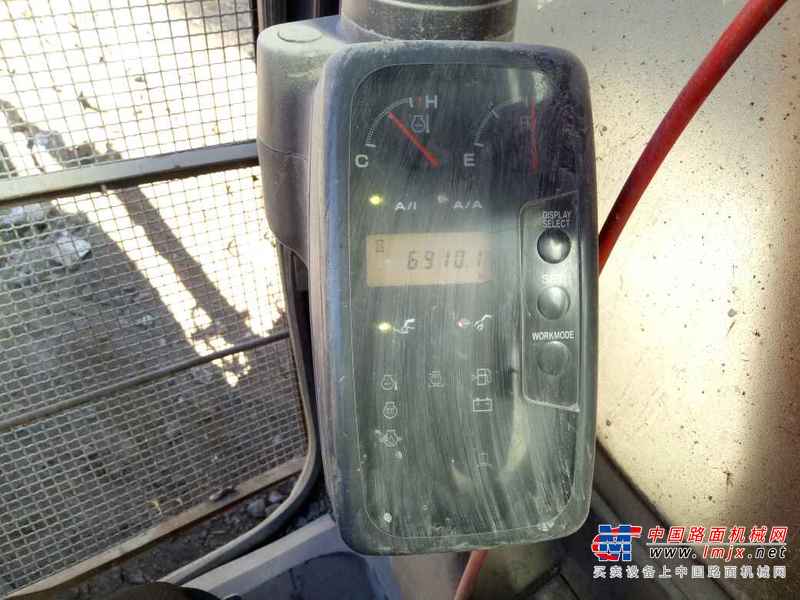 云南出售转让二手6910小时2011年日立ZX240挖掘机