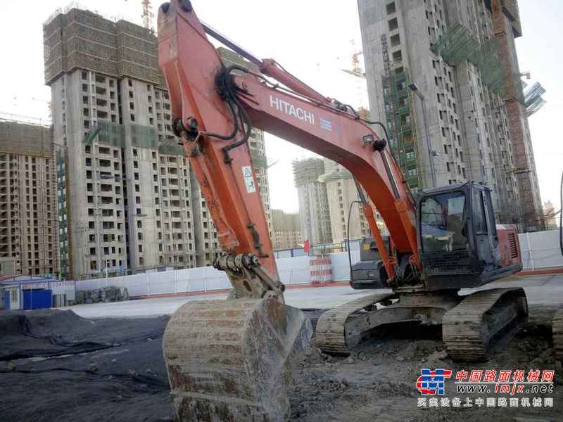 山西出售转让二手4500小时2011年日立ZX250H挖掘机