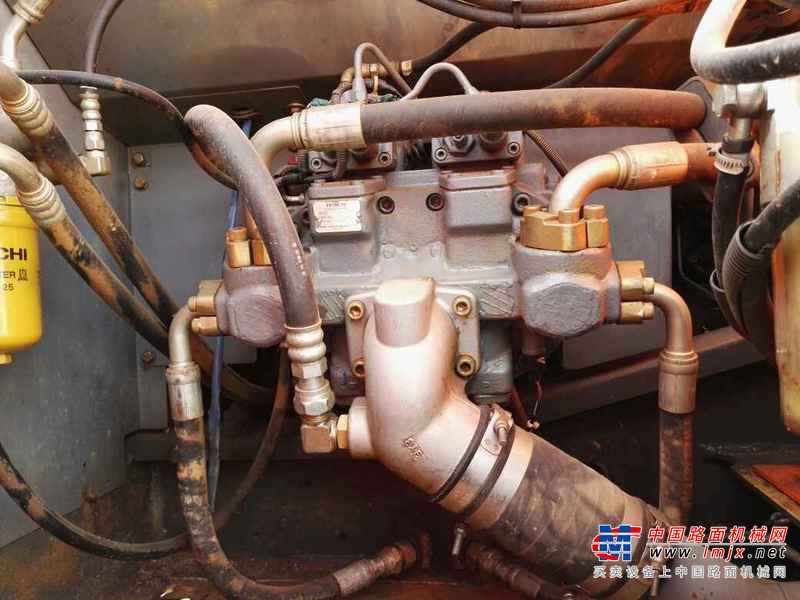 陕西出售转让二手5000小时2010年日立ZX240挖掘机