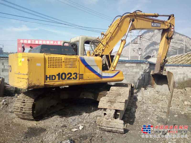 贵州出售转让二手10680小时2006年柳工CLG220挖掘机