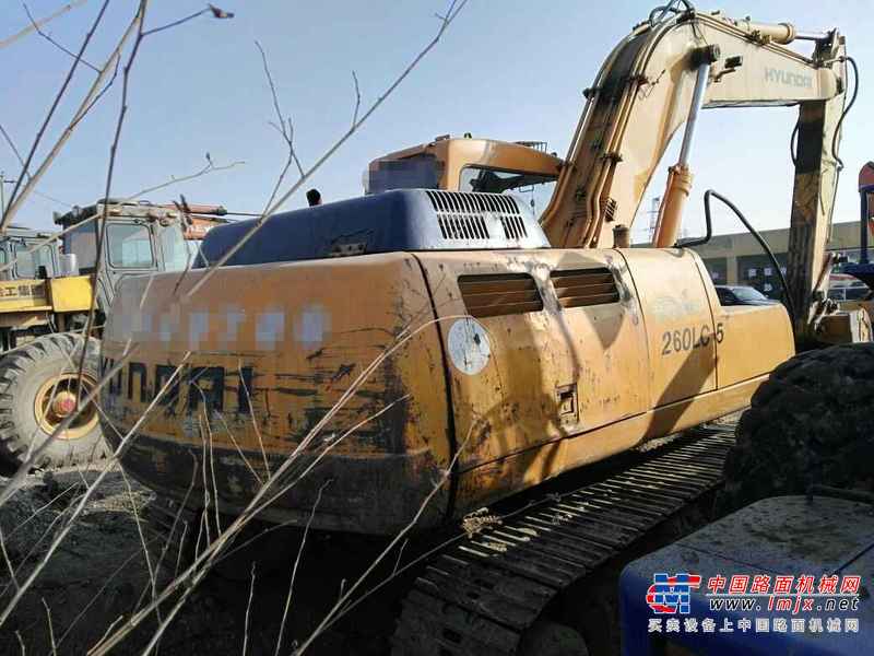 山西出售转让二手9000小时2006年现代R220LC挖掘机