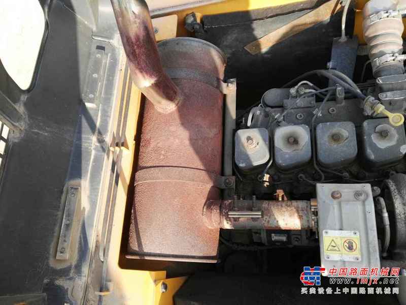 山西出售转让二手8500小时2009年现代轮挖R210W挖掘机