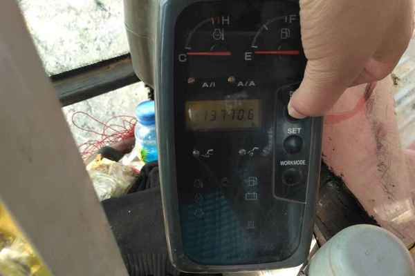 江西出售转让二手13770小时2003年日立ZX200挖掘机