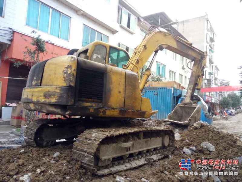 贵州出售转让二手11000小时2007年玉柴YC85挖掘机