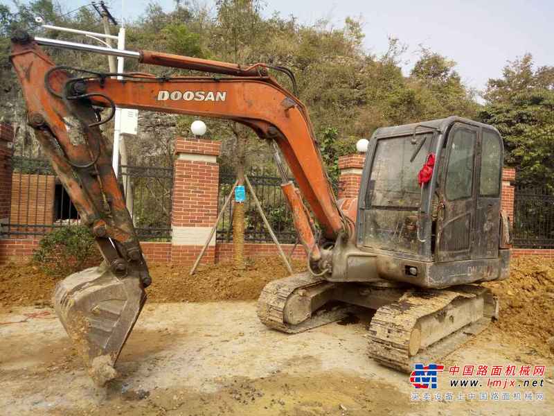 贵州出售转让二手9112小时2009年山河智能SWE60E挖掘机