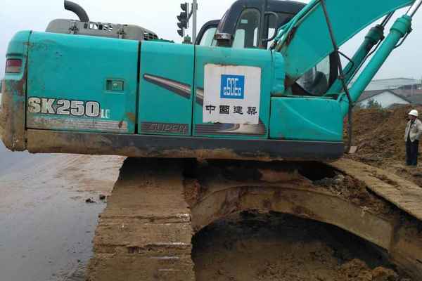 江西出售转让二手8617小时2009年神钢SK210挖掘机