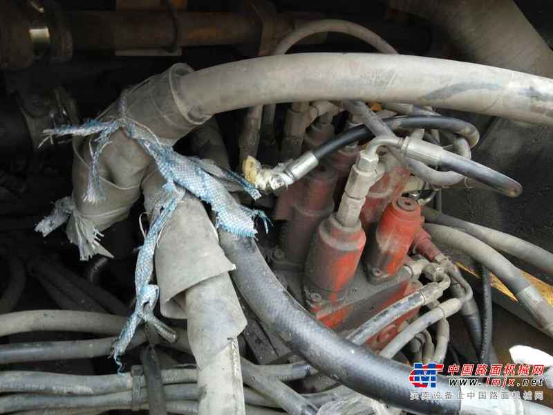 陕西出售转让二手4500小时2010年柳工920D挖掘机