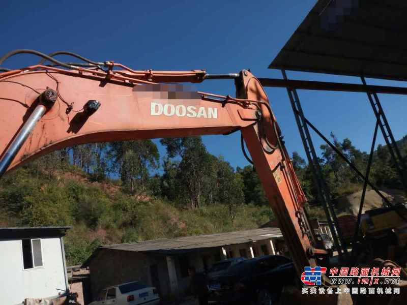 云南出售转让二手11000小时2008年斗山DH220LC挖掘机