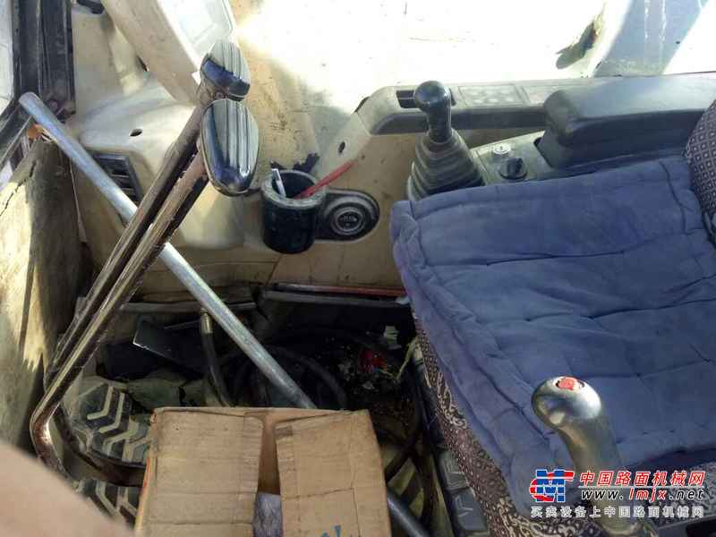云南出售转让二手15818小时2005年卡特彼勒320C挖掘机