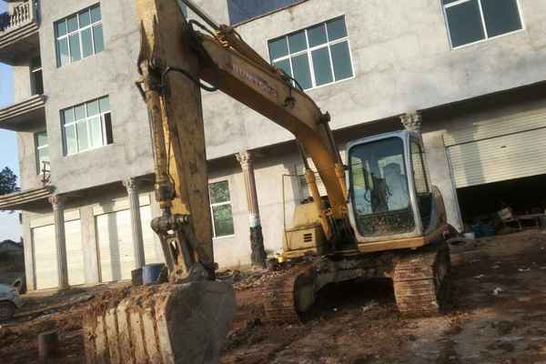 江西出售转让二手9000小时2005年住友SH120挖掘机