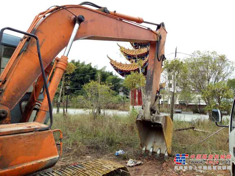 江西出售转让二手16000小时2006年日立EX120挖掘机