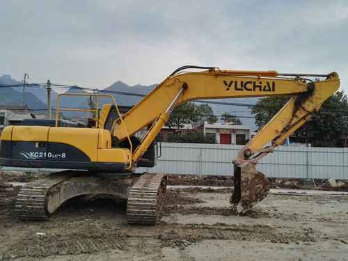 陕西出售转让二手4000小时2012年玉柴YC210LC挖掘机