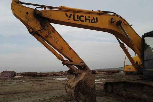 陕西出售转让二手4000小时2012年玉柴YC210LC挖掘机