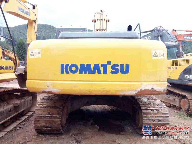 云南出售转让二手9600小时2008年小松PC220挖掘机