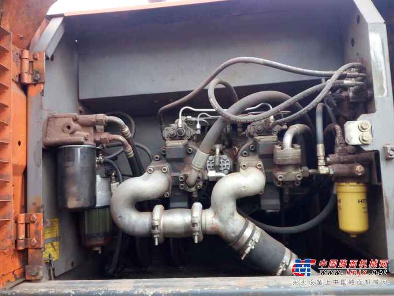 云南出售转让二手8200小时2009年日立ZX360H挖掘机