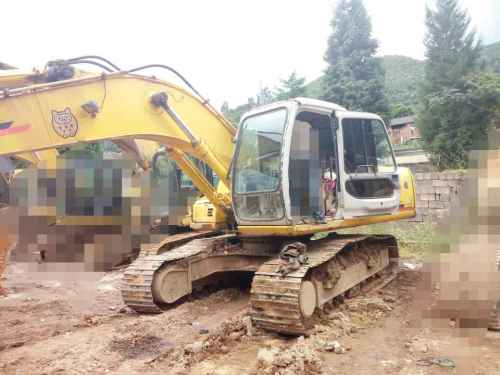 云南出售转让二手16000小时2005年住友SH200挖掘机