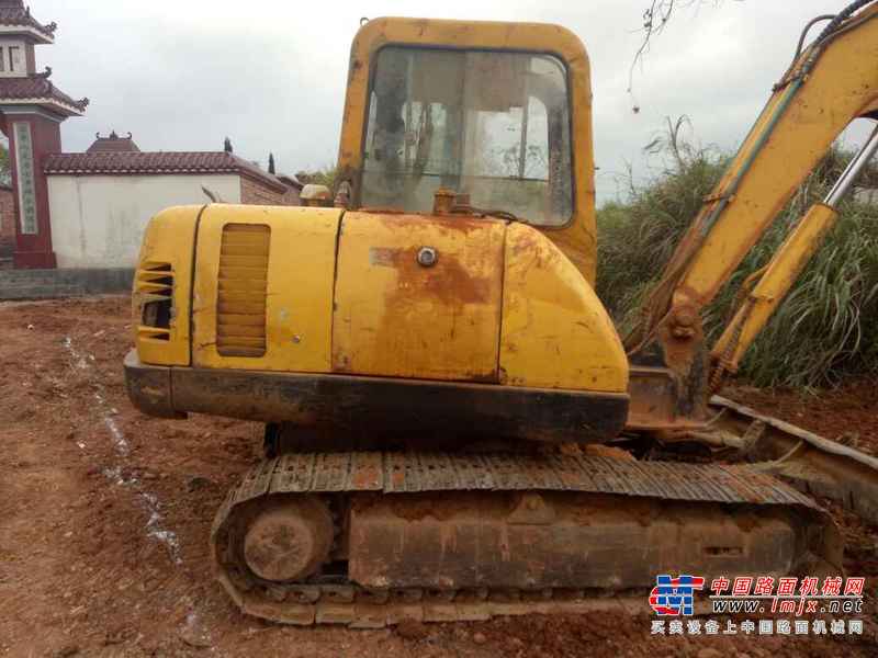 江西出售转让二手15000小时2008年现代R55挖掘机