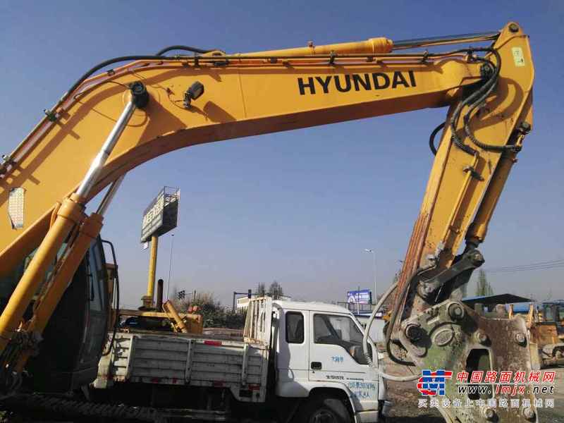 山西出售转让二手4000小时2010年现代R225LC挖掘机