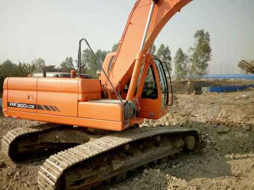 山西出售转让二手3500小时2013年斗山DX225LC挖掘机