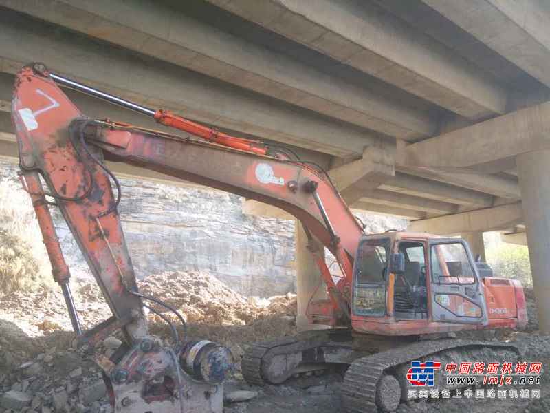 陕西出售转让二手7000小时2006年大宇360挖掘机