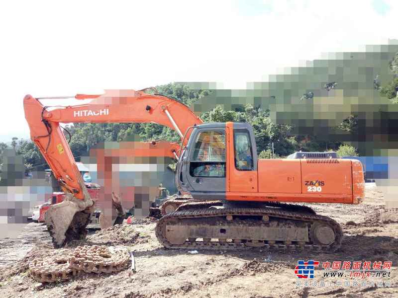 云南出售转让二手9800小时2006年日立ZX230挖掘机