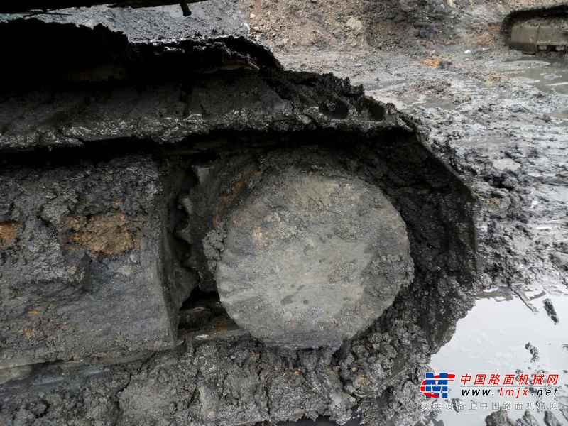 云南出售转让二手7500小时2010年卡特彼勒323DL挖掘机
