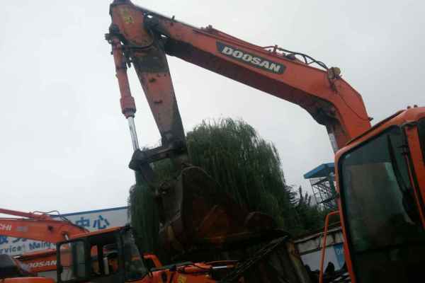 陕西出售转让二手4000小时2011年斗山DH80挖掘机
