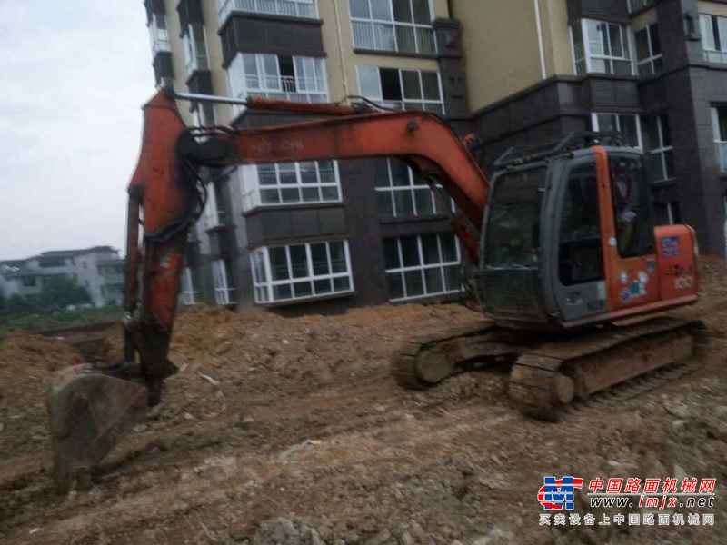 江西出售转让二手6000小时2008年日立ZX70挖掘机