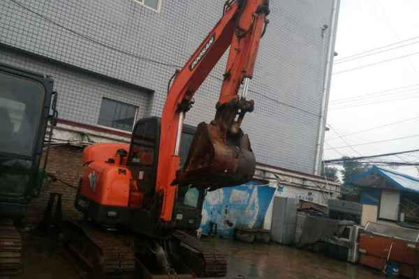 陕西出售转让二手5300小时2010年斗山DX60挖掘机