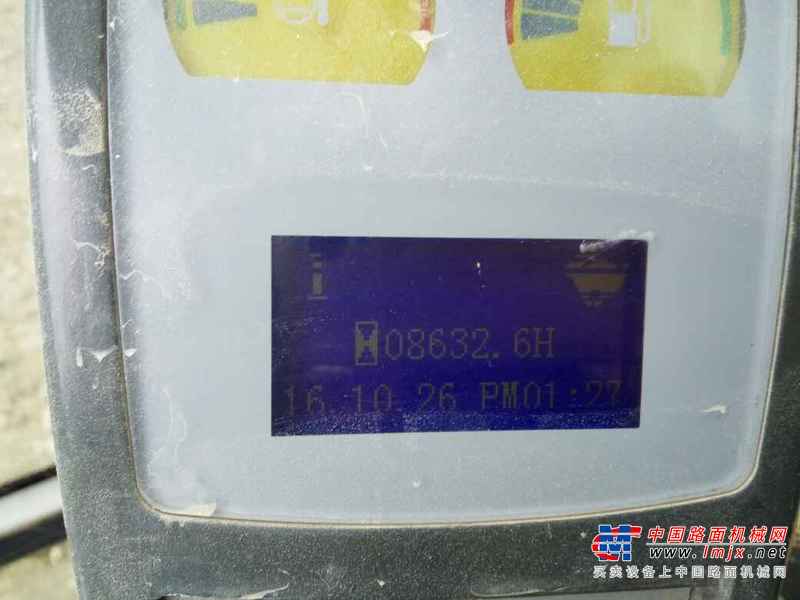 陕西出售转让二手8632小时2010年柳工225C挖掘机
