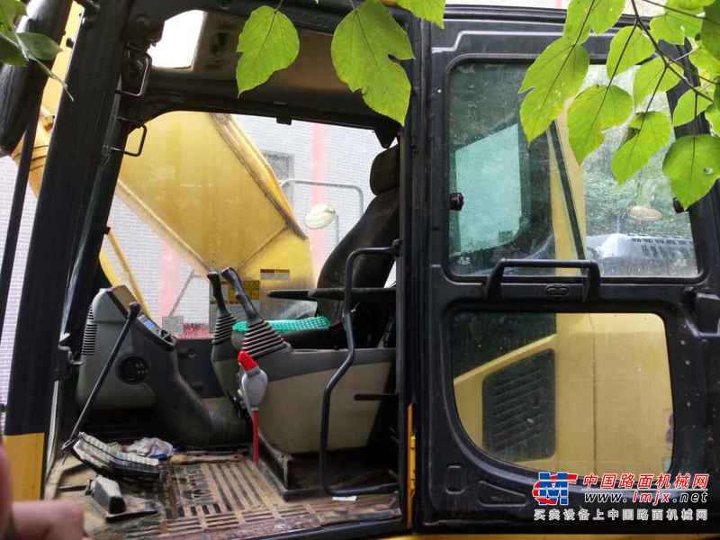 陕西出售转让二手9000小时2008年小松PC210LC挖掘机