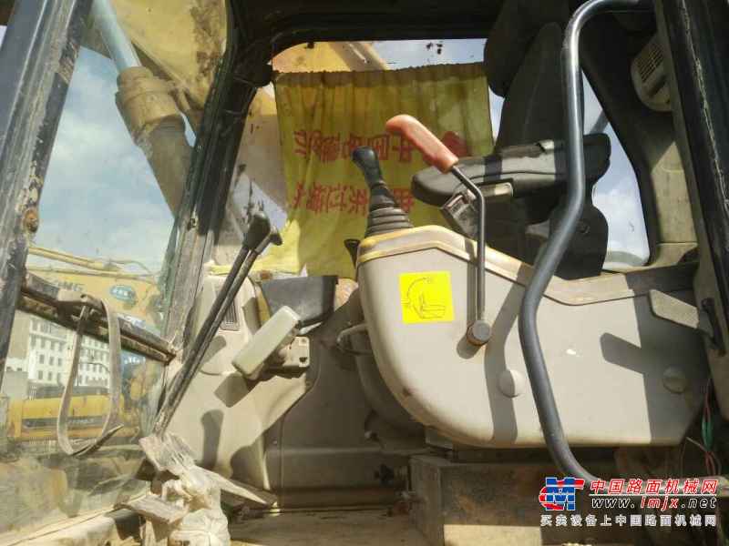云南出售转让二手6400小时2010年福田雷沃FR260挖掘机