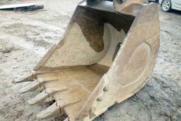 山西出售转让二手7500小时2011年日立ZX250H挖掘机