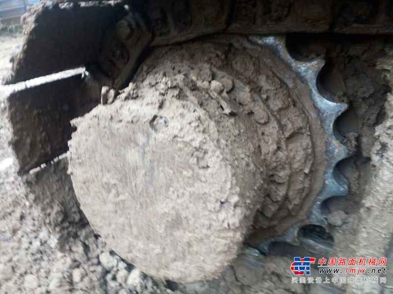 陕西出售转让二手4500小时2010年日立ZX240挖掘机