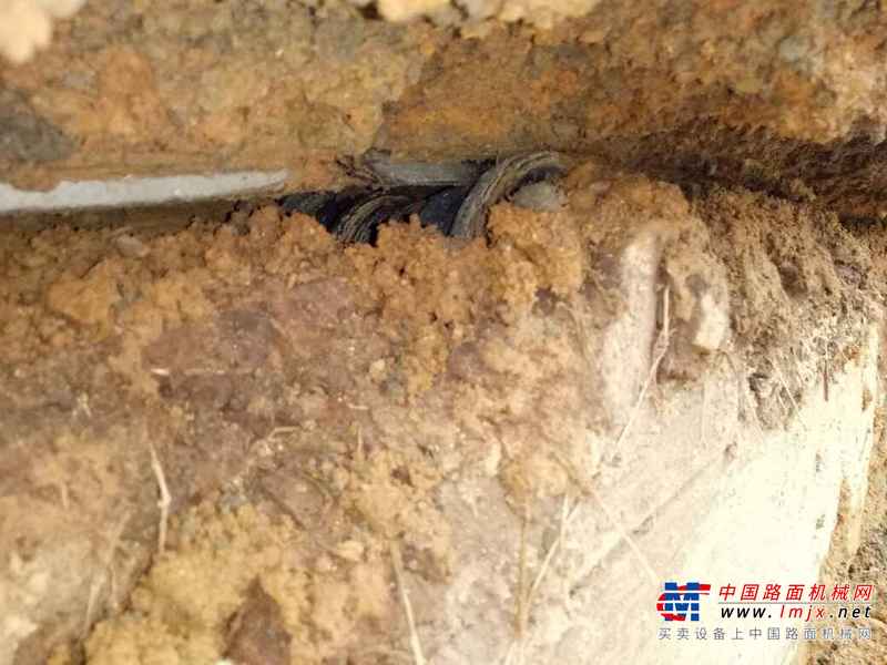 江西出售转让二手10000小时2008年现代R60挖掘机