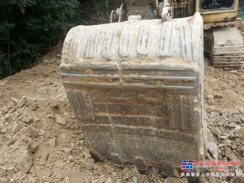 江西出售转让二手15000小时2005年小松PC220挖掘机