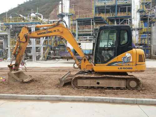 陕西出售转让二手7000小时2010年龙工LG6085挖掘机