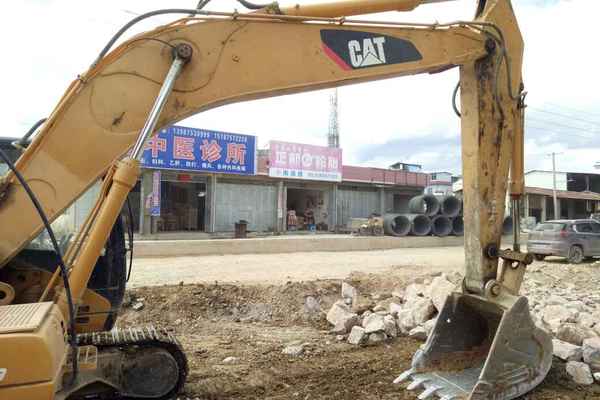 云南出售转让二手12902小时2005年卡特彼勒320C挖掘机