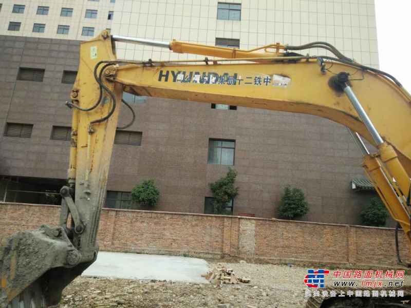 云南出售转让二手6500小时2012年现代R215挖掘机