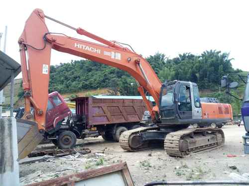云南出售转让二手7809小时2012年日立ZX350H挖掘机
